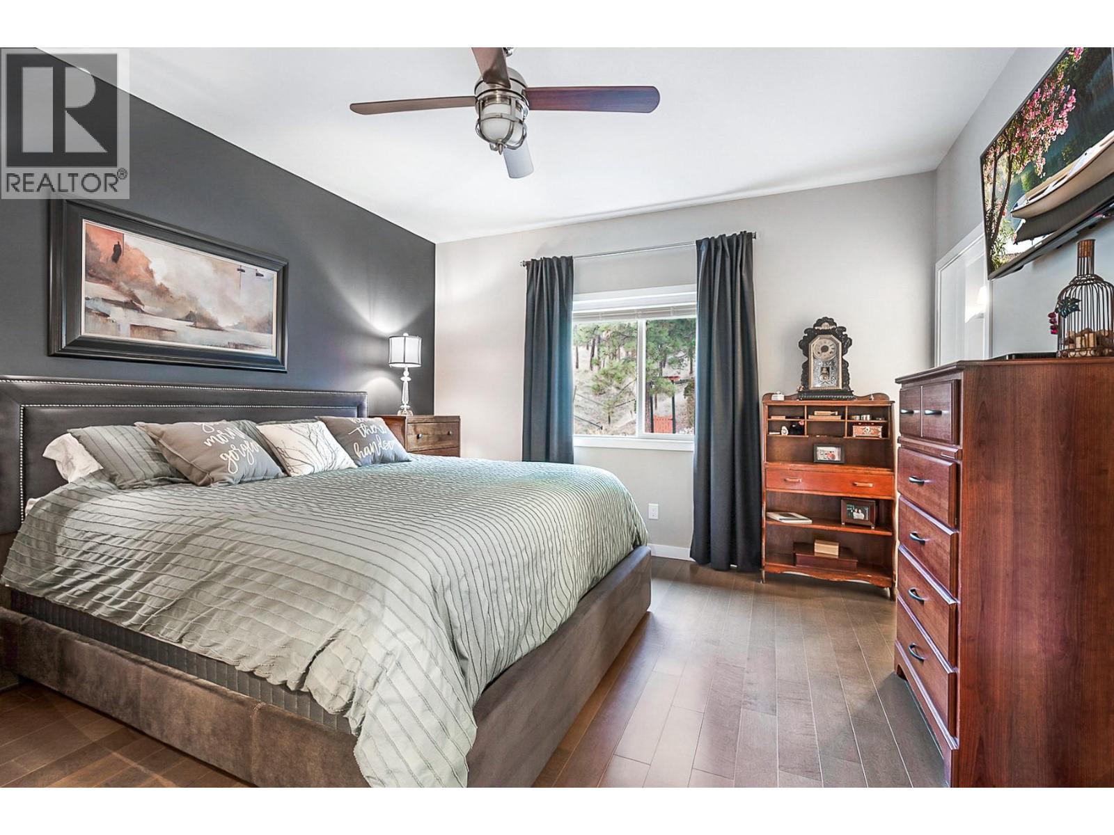 3166 Mustang Court, Kelowna, BC - Indoor Photo Showing Bedroom