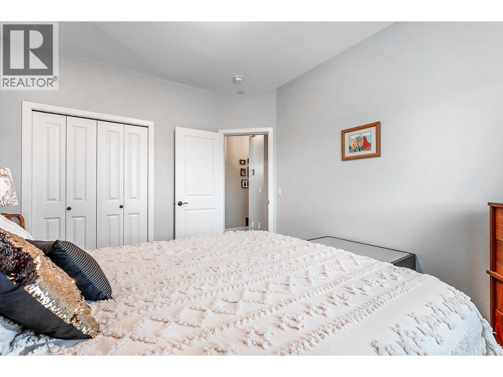 3166 Mustang Court, Kelowna, BC - Indoor Photo Showing Bedroom