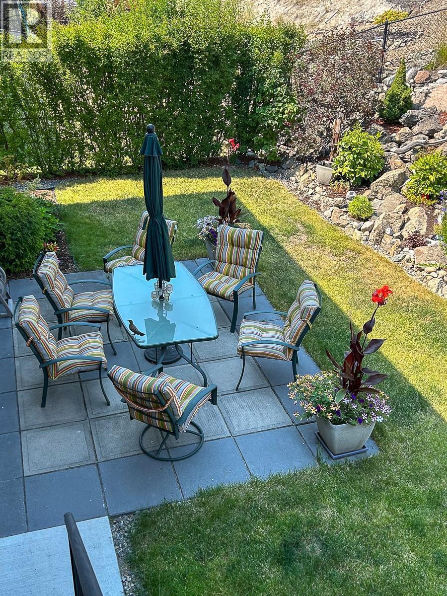 3166 Mustang Court, Kelowna, BC - Outdoor With Deck Patio Veranda