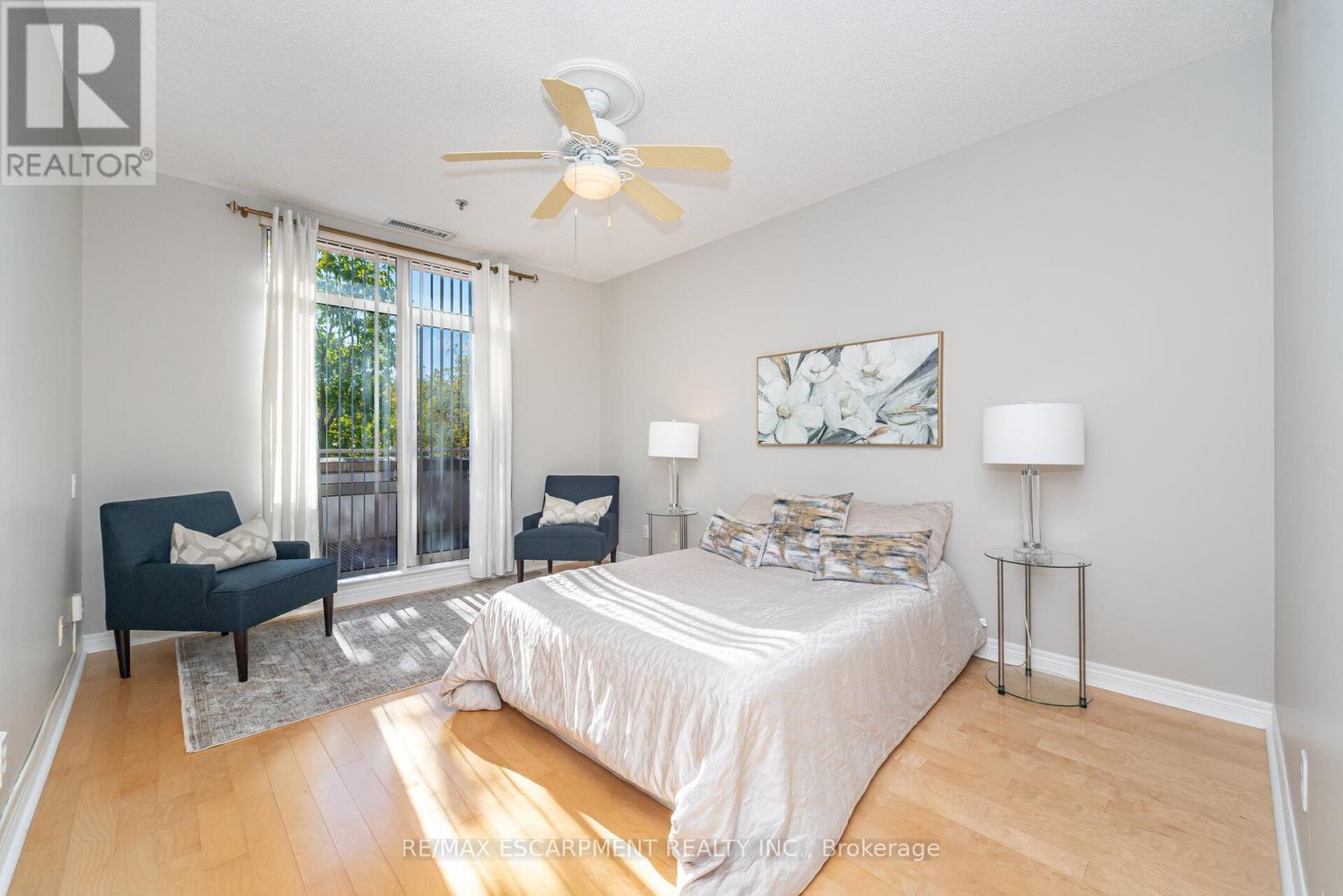Gla1 - 60 Old Mill Road, Oakville, ON - Indoor Photo Showing Bedroom