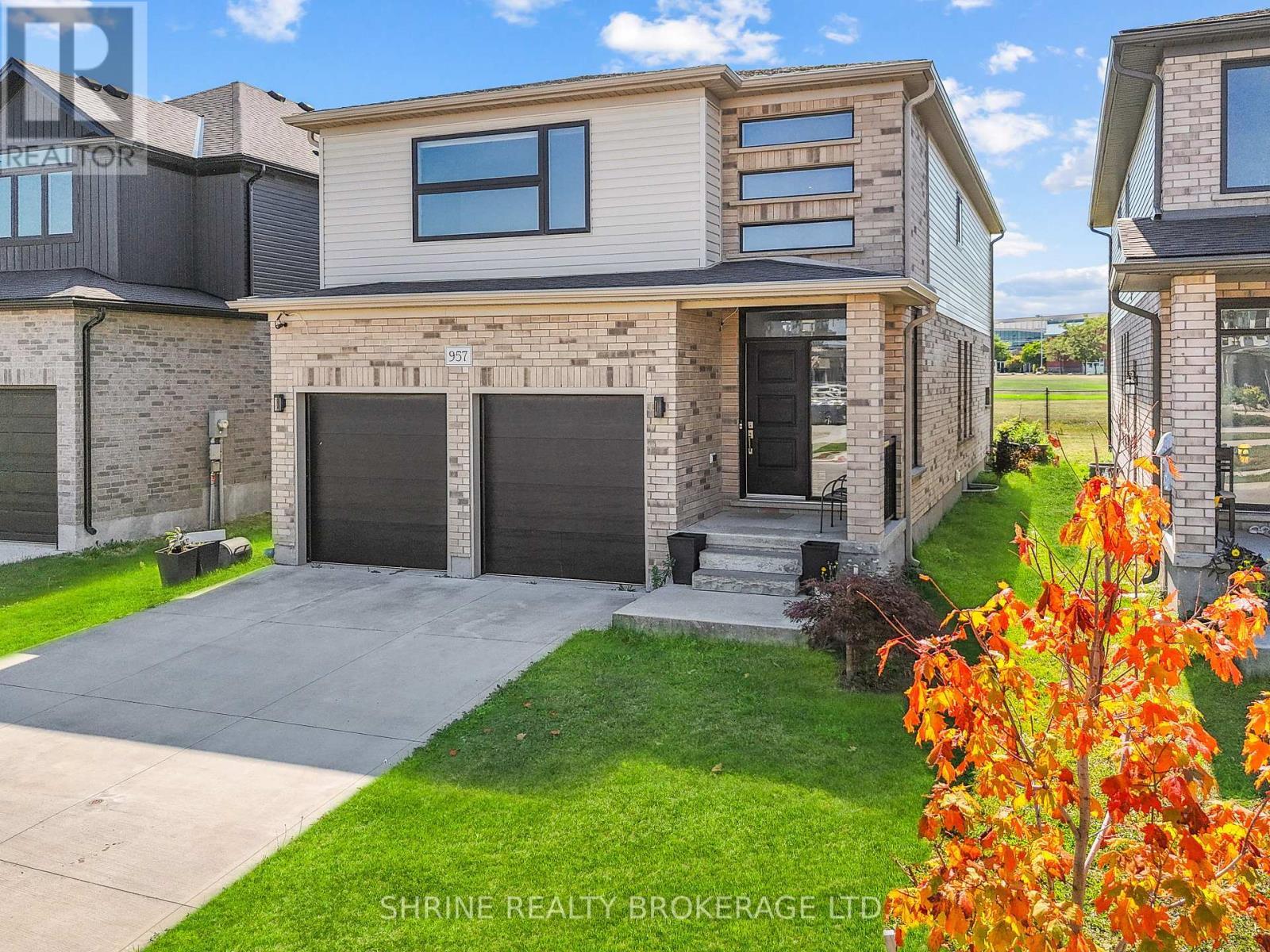 957 Holtby Court, London North (North E), ON - Outdoor With Facade