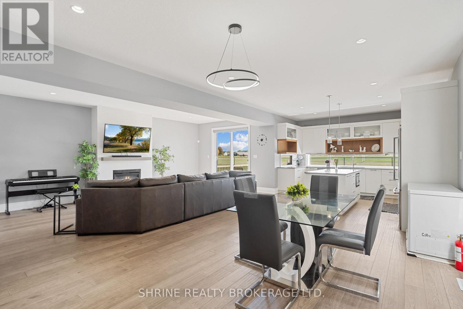 957 Holtby Court, London North (North E), ON - Indoor