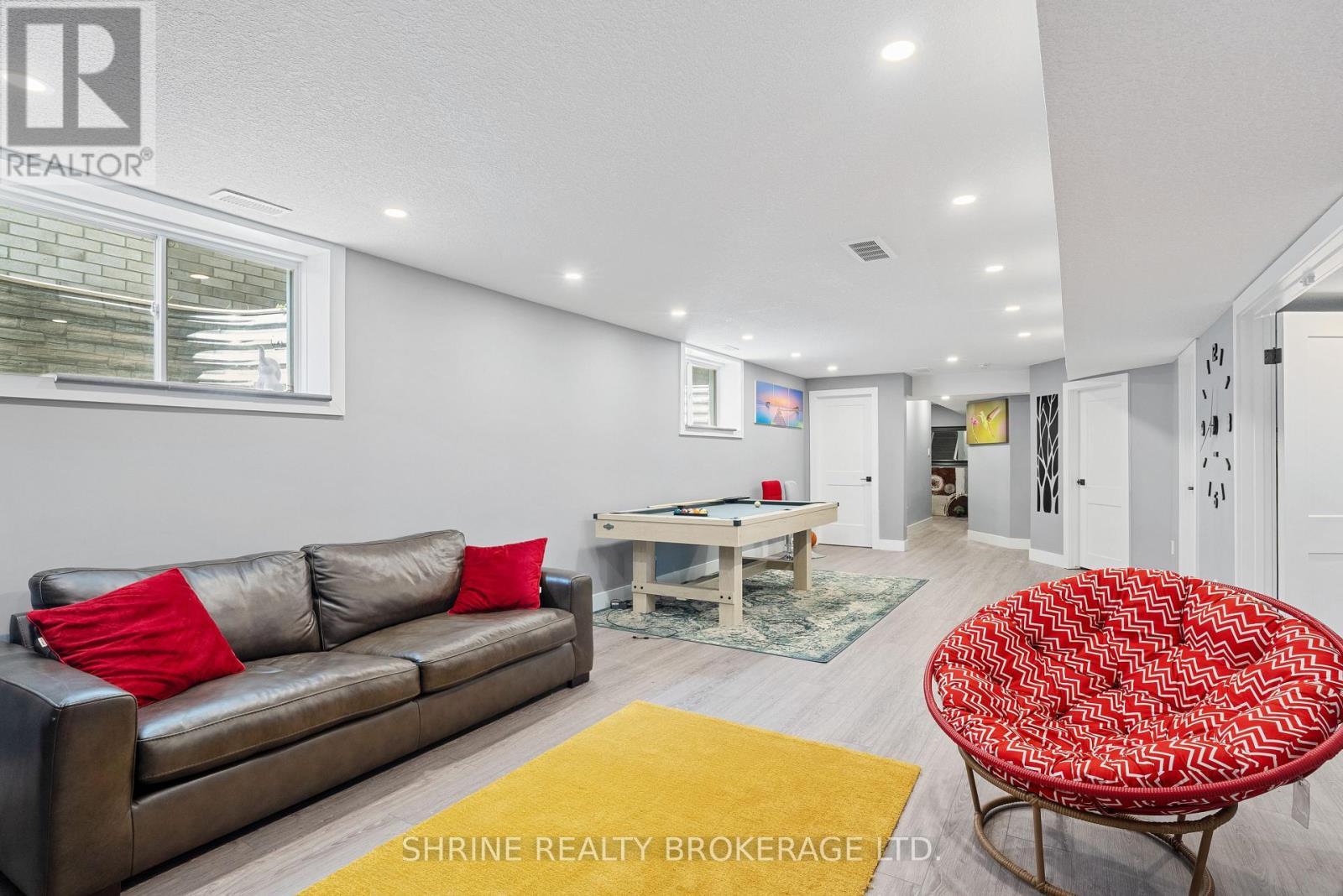 957 Holtby Court, London North (North E), ON - Indoor