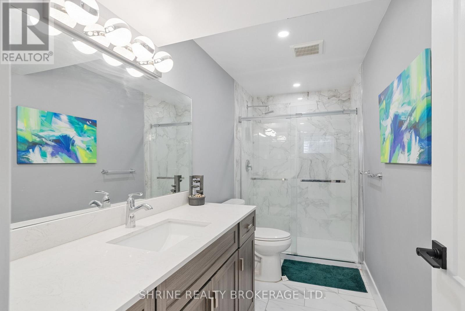 957 Holtby Court, London North (North E), ON - Indoor Photo Showing Bathroom