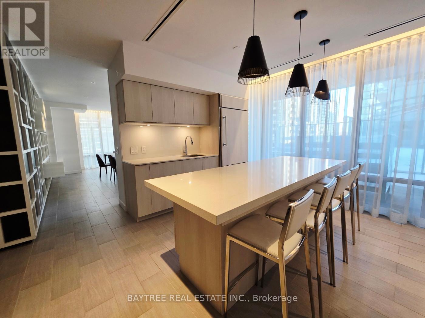 1911 - 195 Redpath Avenue, Toronto, ON - Indoor Photo Showing Kitchen