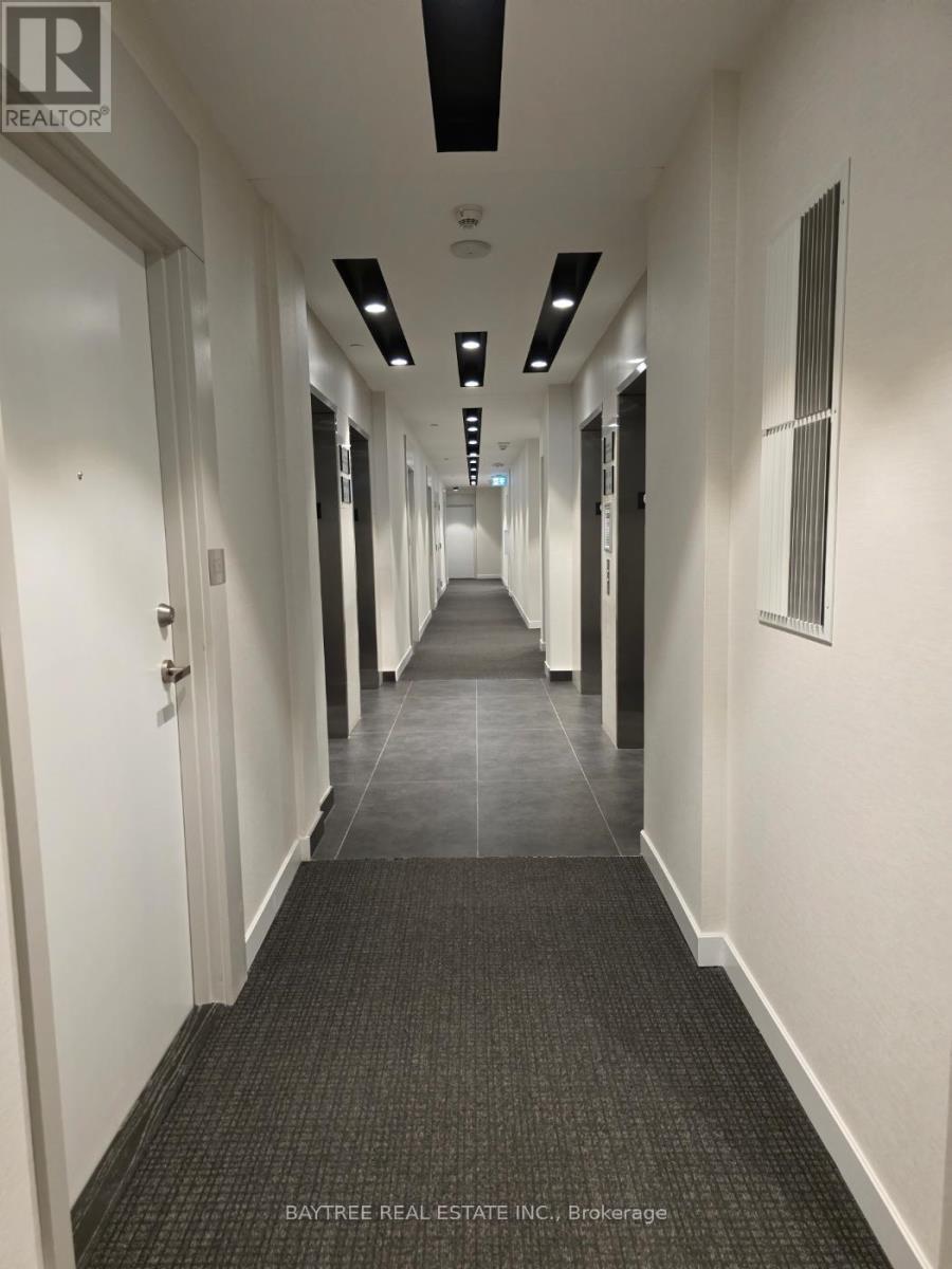 1911 - 195 Redpath Avenue, Toronto, ON - Indoor Photo Showing Other Room