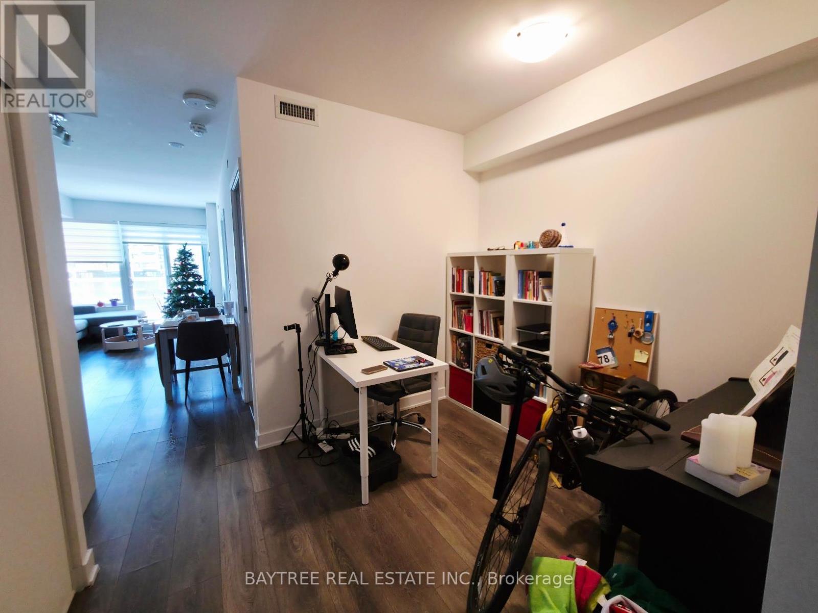 1911 - 195 Redpath Avenue, Toronto, ON - Indoor Photo Showing Office