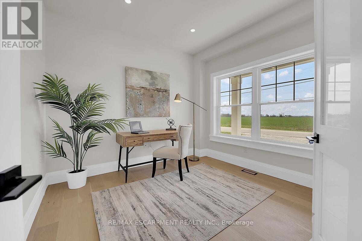 8184 Airport Road E, Hamilton, ON - Indoor