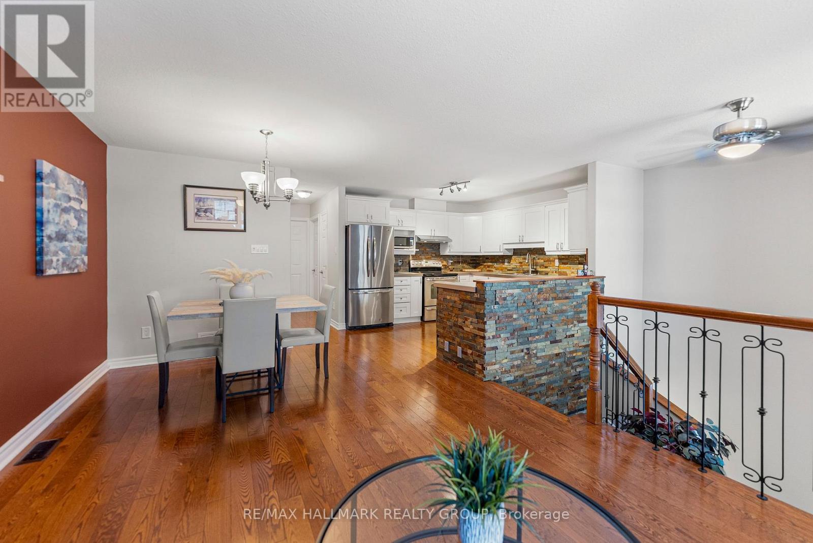 62 Whalings Circle, Ottawa, ON - Indoor Photo Showing Dining Room