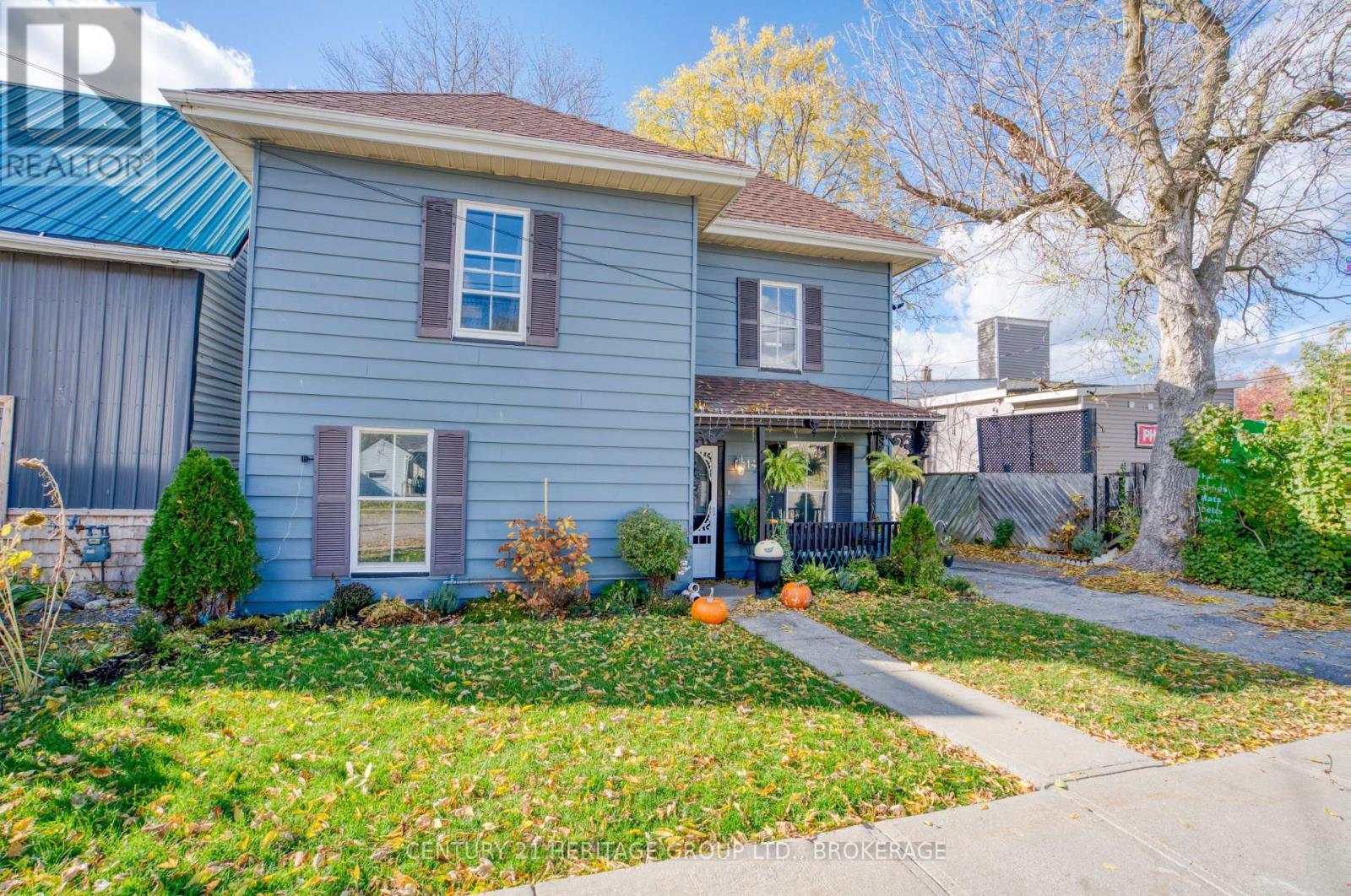 143 Green Street, Deseronto (Deseronto (Town)), ON - Outdoor With Facade