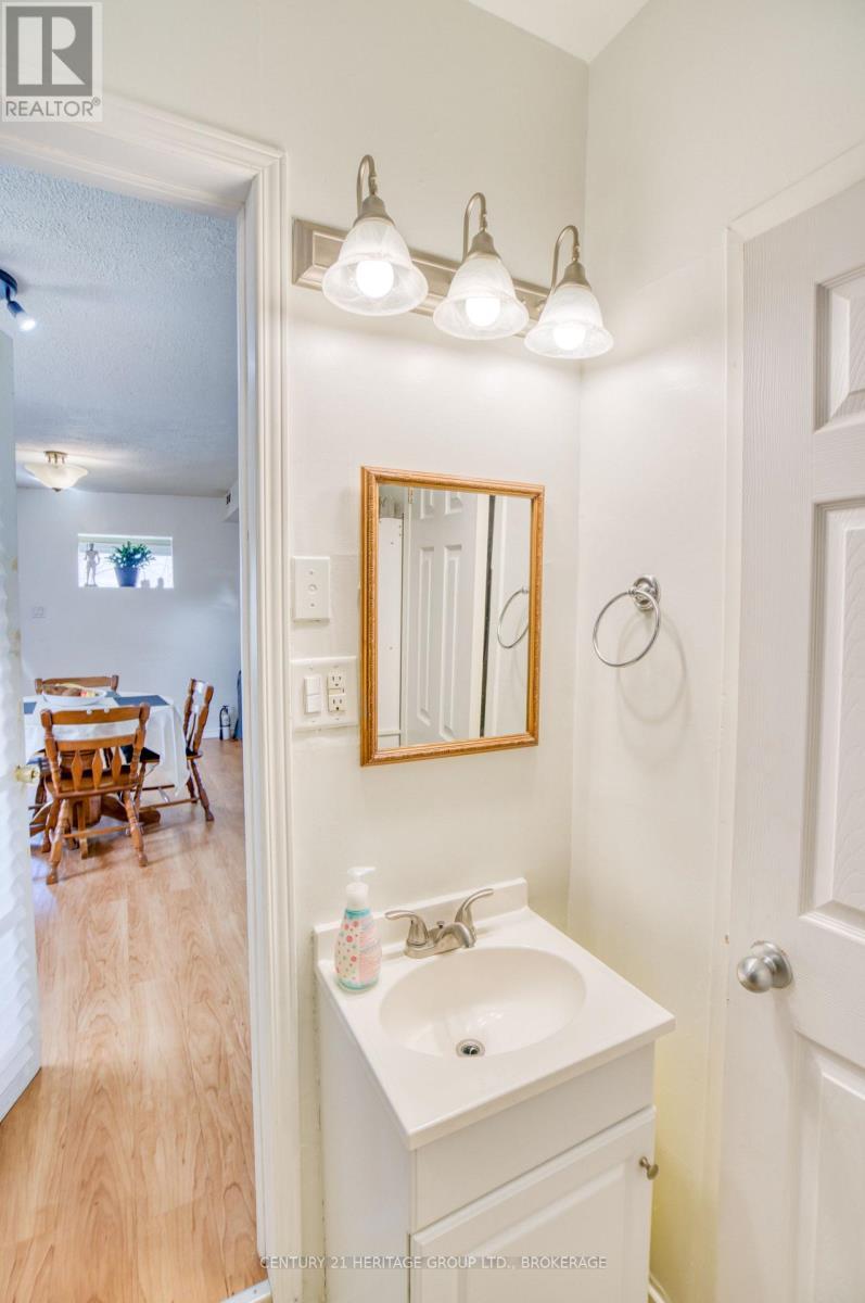 143 Green Street, Deseronto (Deseronto (Town)), ON - Indoor Photo Showing Bathroom