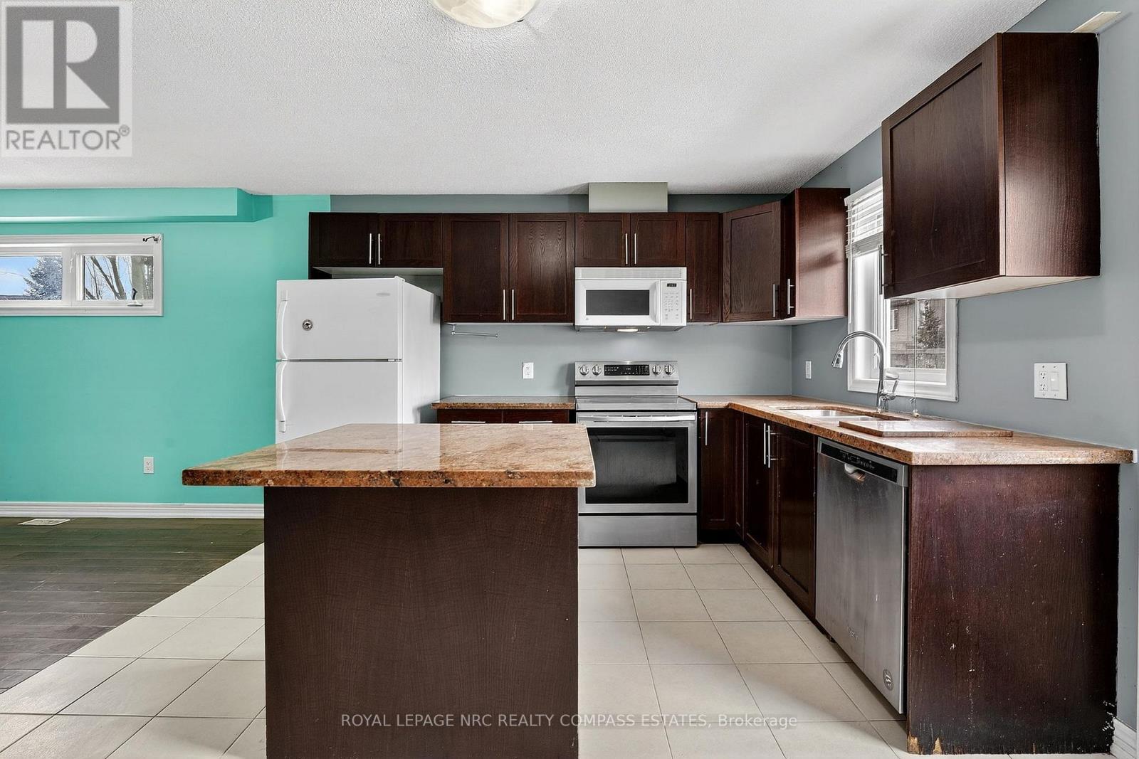 1 - 6117 Kelsey Crescent, Niagara Falls (Forestview), ON