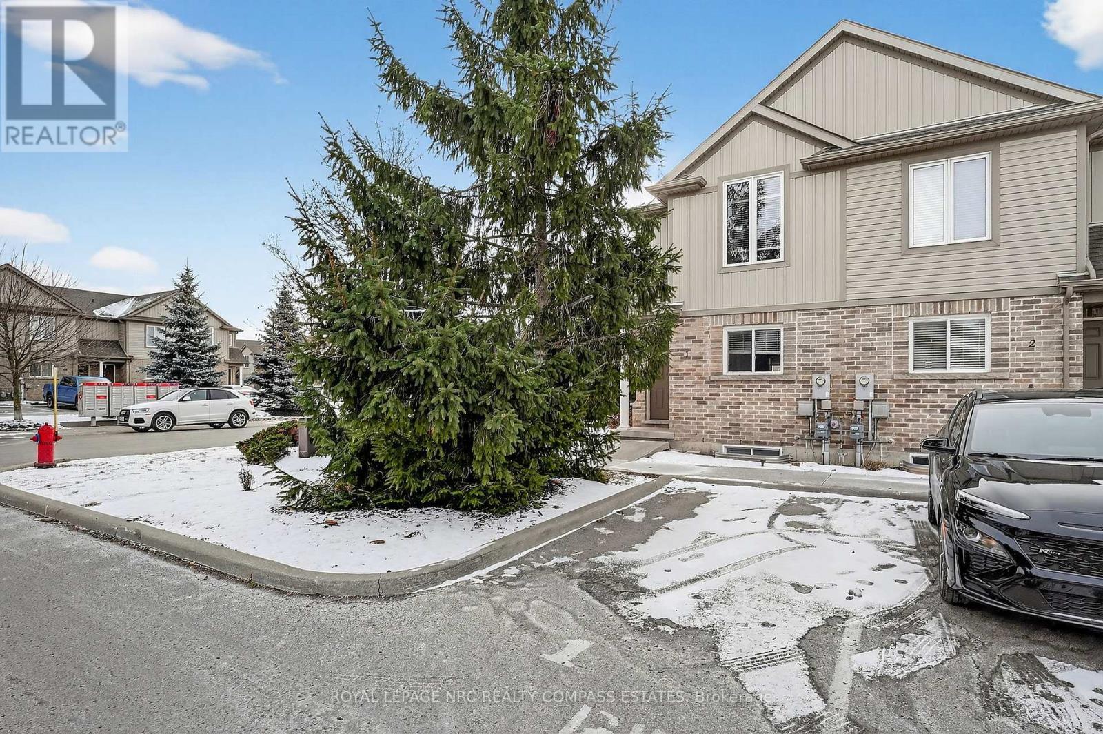 1 - 6117 Kelsey Crescent, Niagara Falls (Forestview), ON