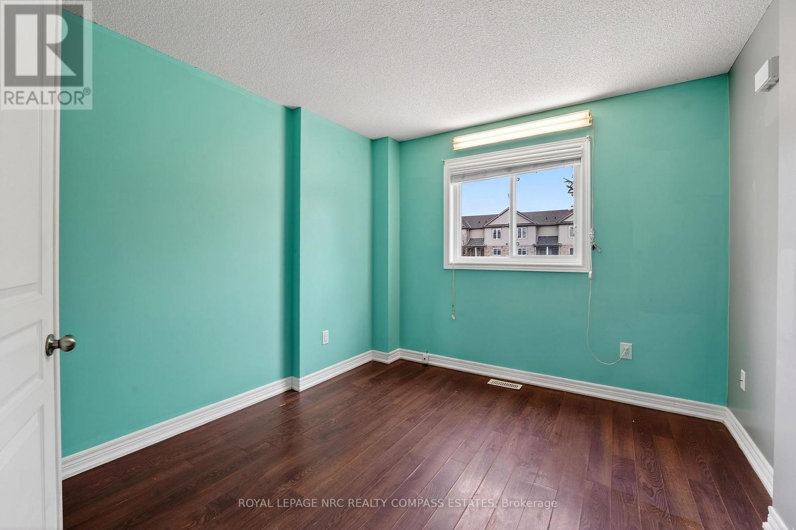 1 - 6117 Kelsey Crescent, Niagara Falls (Forestview), ON