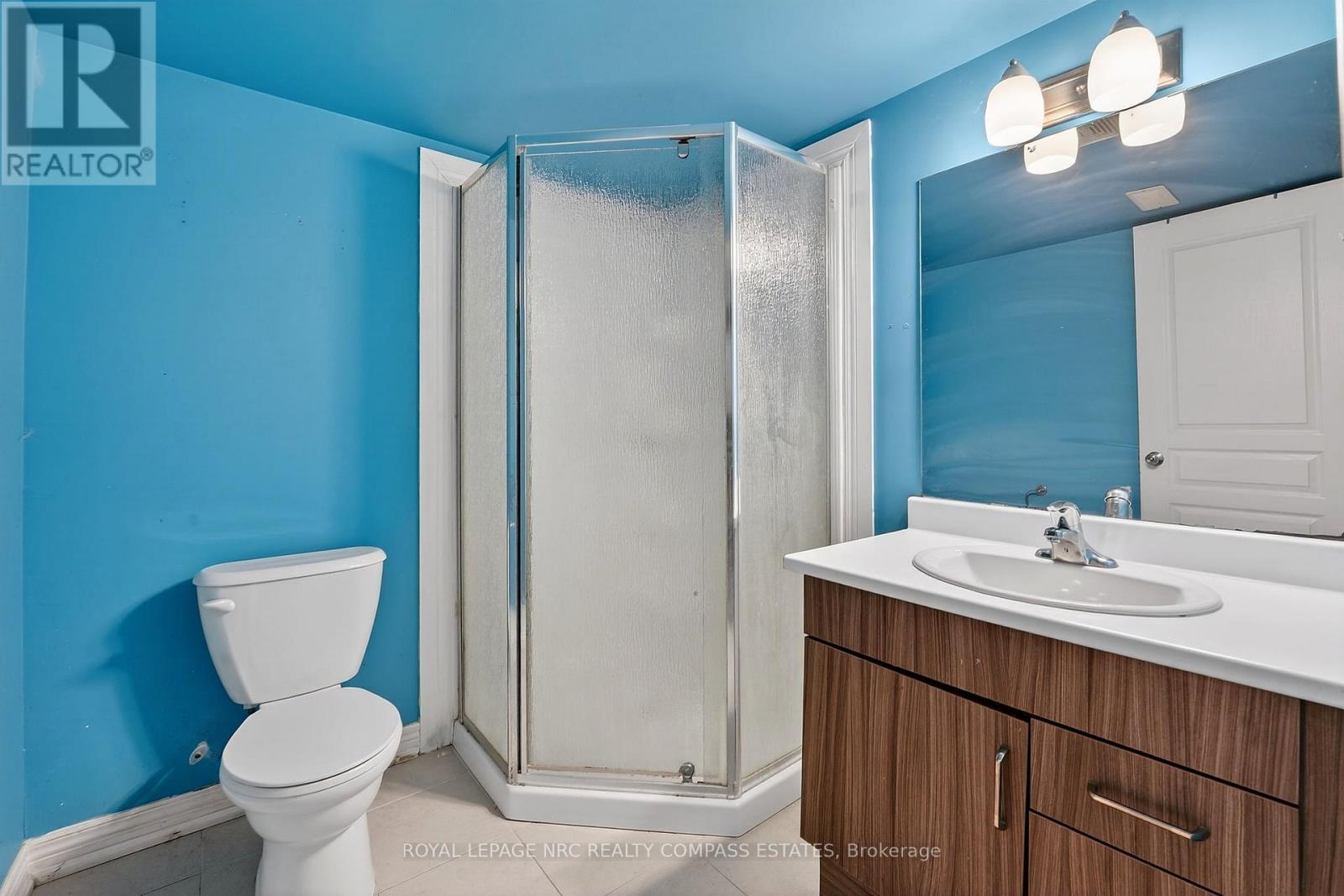 1 - 6117 Kelsey Crescent, Niagara Falls (Forestview), ON