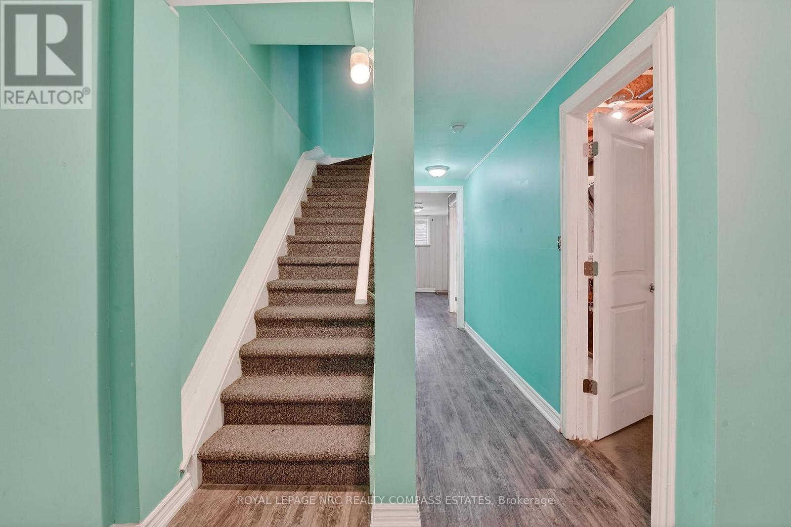 1 - 6117 Kelsey Crescent, Niagara Falls (Forestview), ON