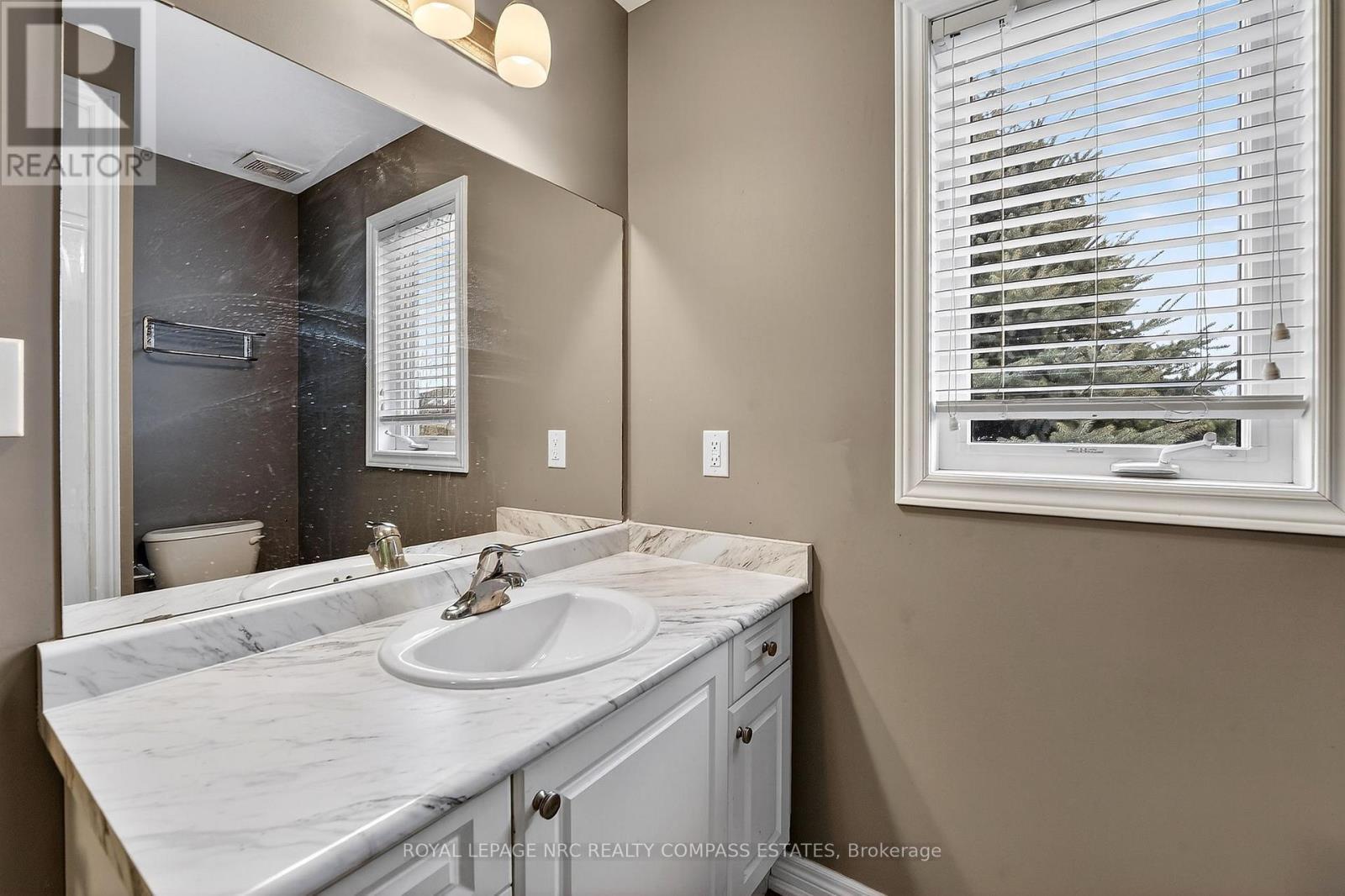 1 - 6117 Kelsey Crescent, Niagara Falls (Forestview), ON