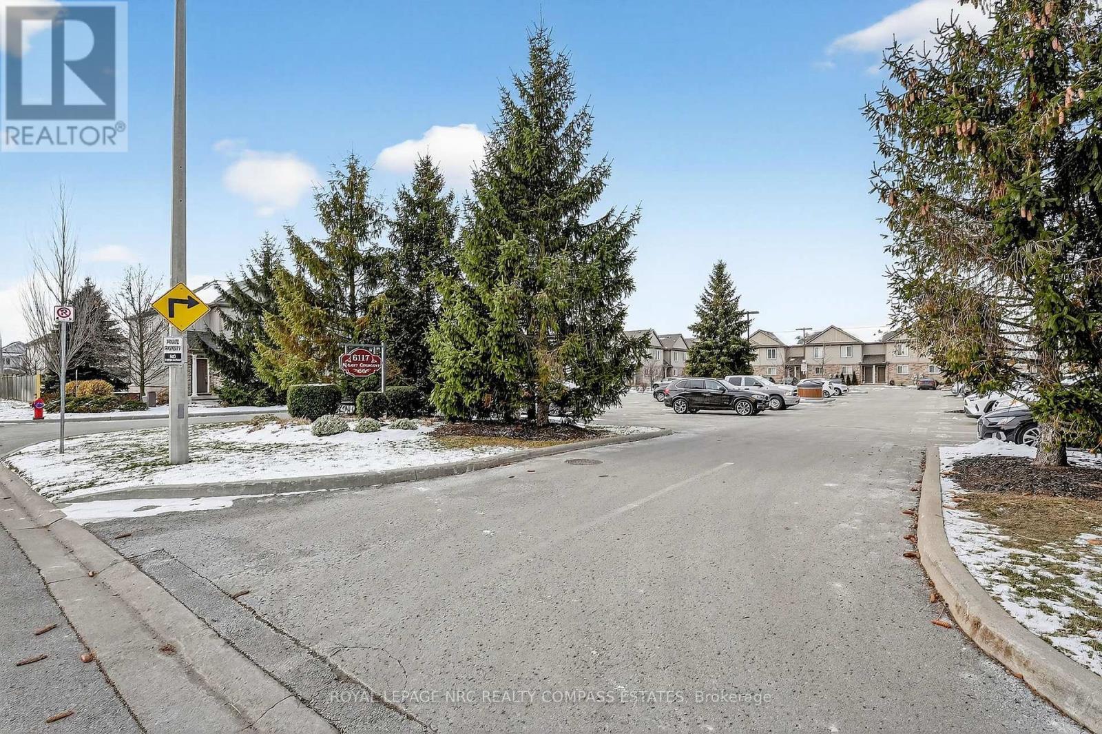 1 - 6117 Kelsey Crescent, Niagara Falls (Forestview), ON