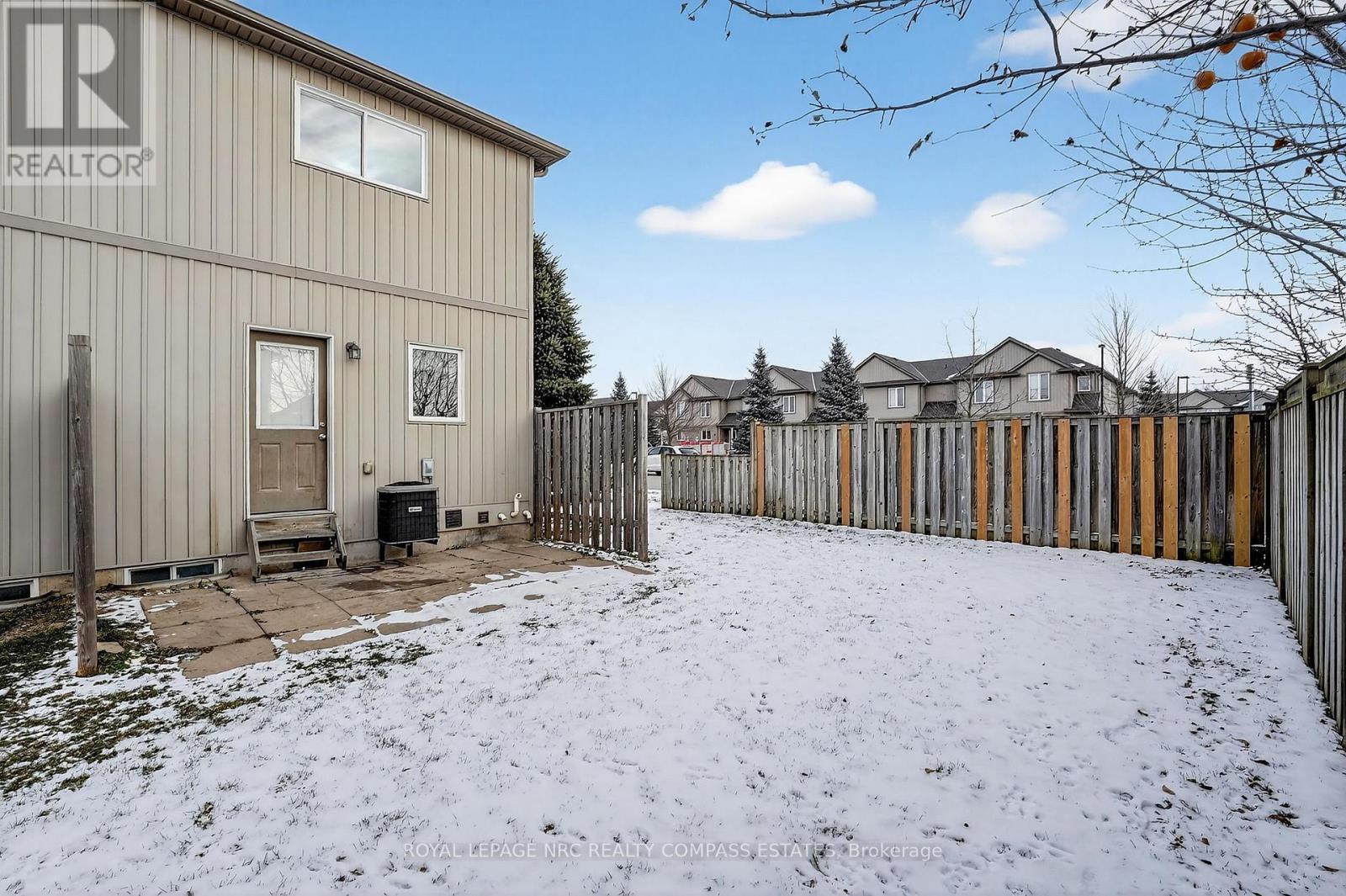 1 - 6117 Kelsey Crescent, Niagara Falls (Forestview), ON