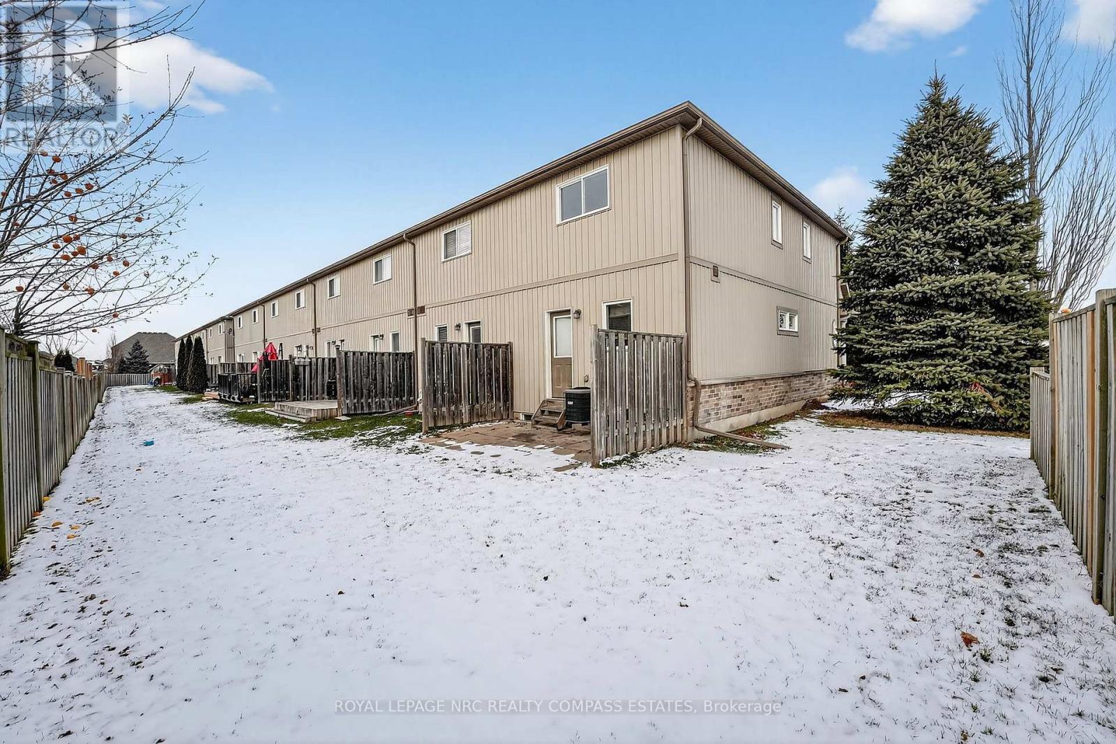 1 - 6117 Kelsey Crescent, Niagara Falls (Forestview), ON