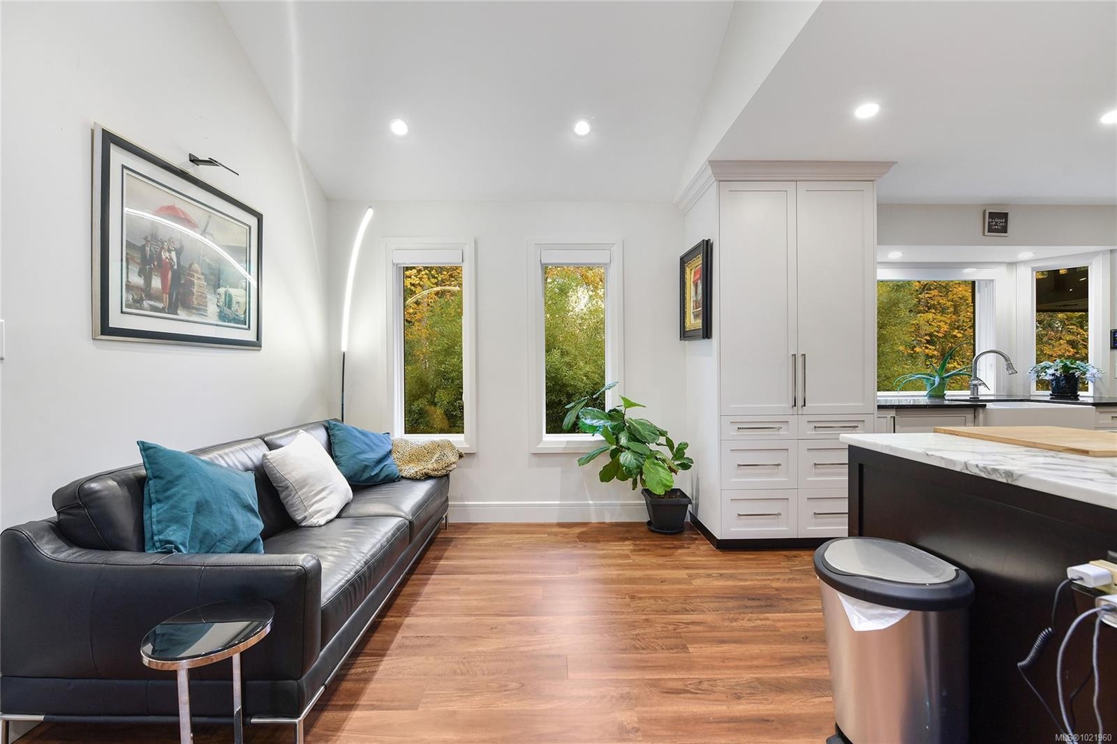 851 Sayward Rd, Saanich, BC