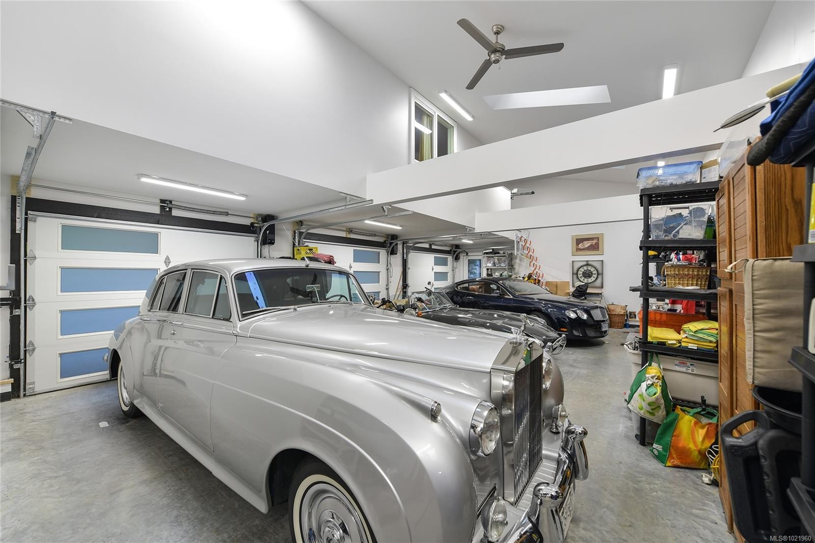 851 Sayward Rd, Saanich, BC