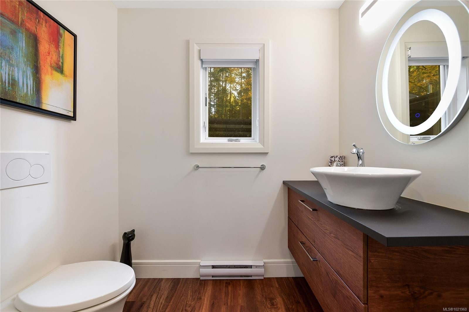 851 Sayward Rd, Saanich, BC