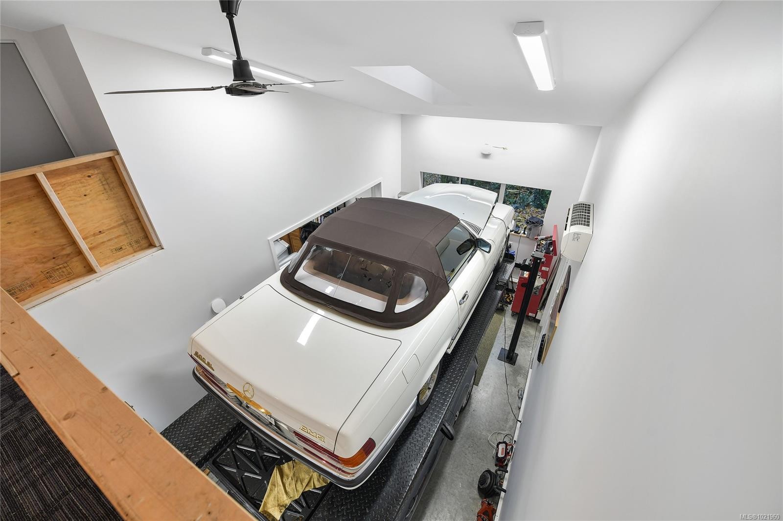 851 Sayward Rd, Saanich, BC