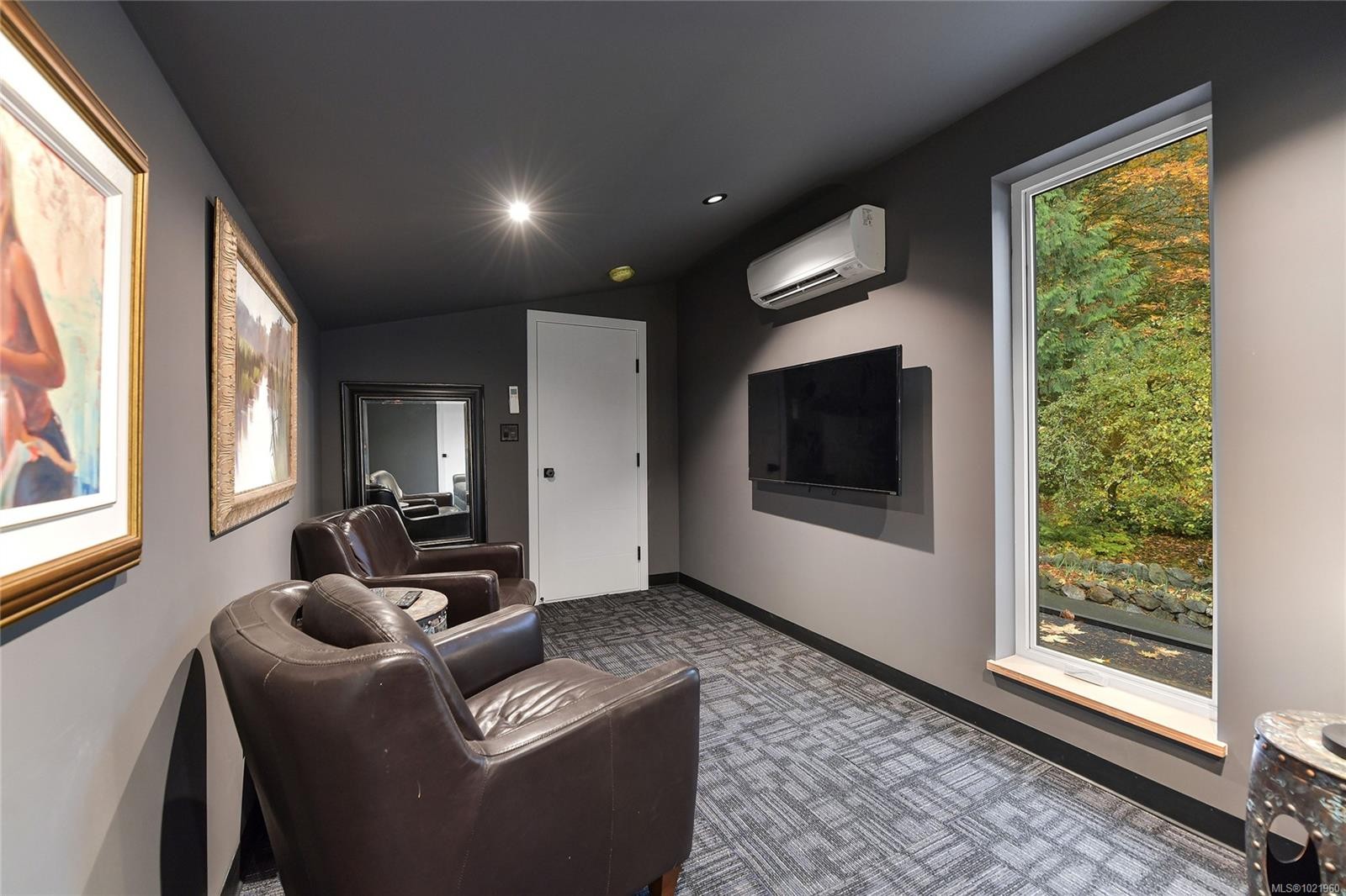 851 Sayward Rd, Saanich, BC