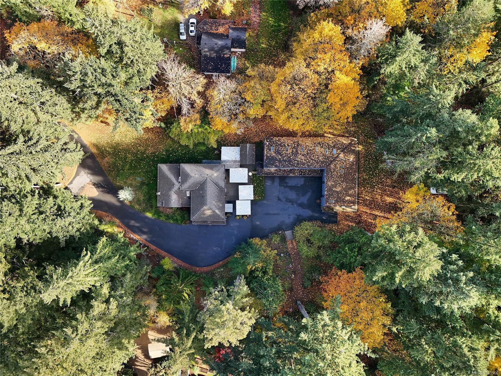 851 Sayward Rd, Saanich, BC