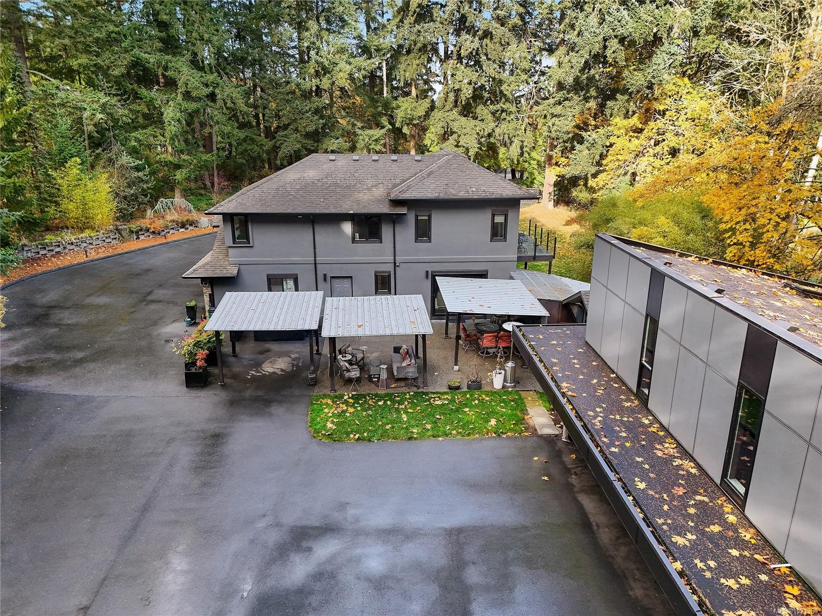 851 Sayward Rd, Saanich, BC