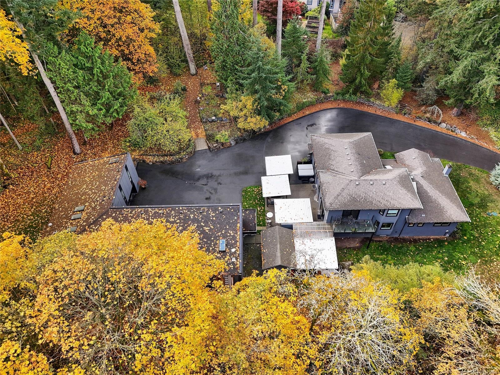 851 Sayward Rd, Saanich, BC