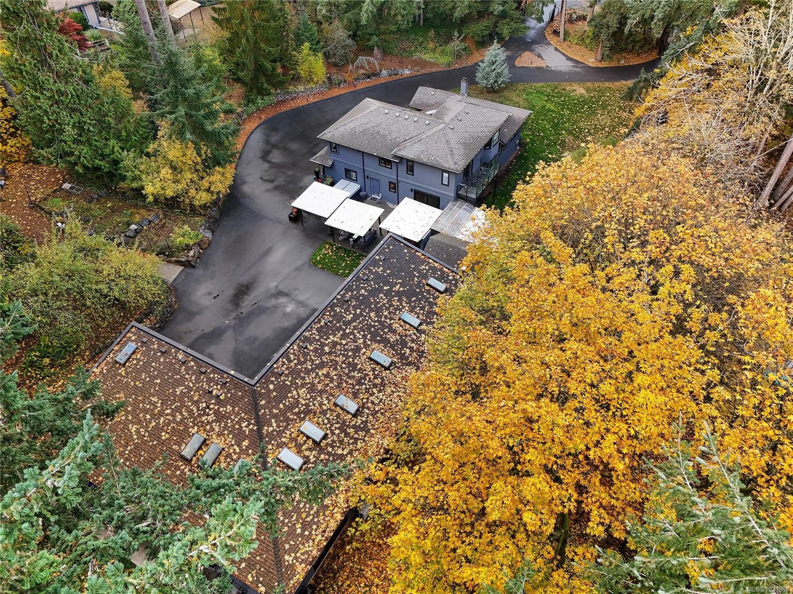 851 Sayward Rd, Saanich, BC