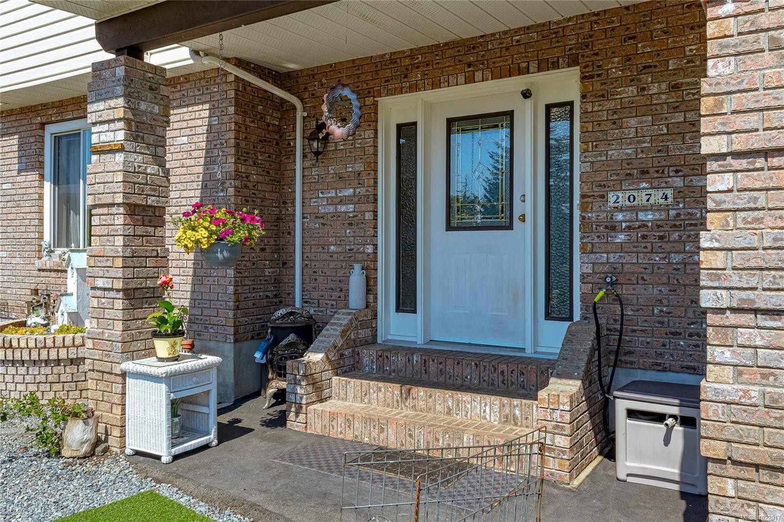 2074 Ludlow Rd, Sooke, BC