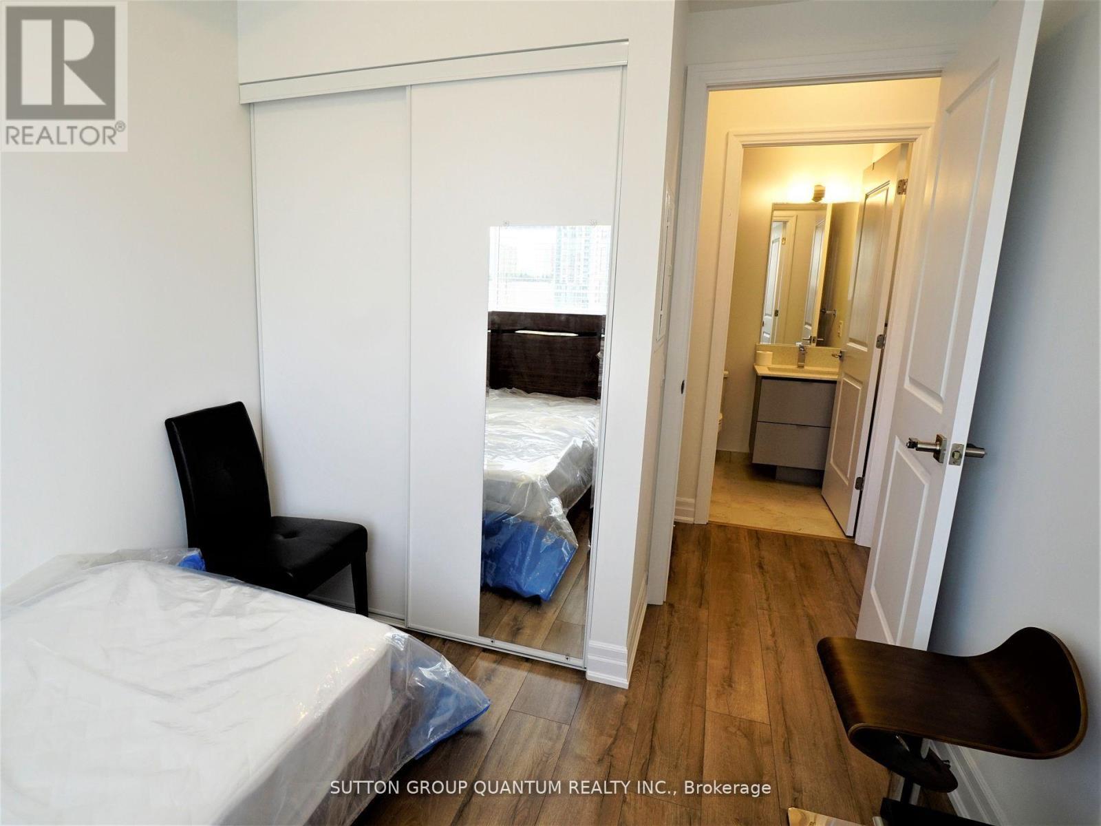 601 - 36 Elm Dr. W. Drive, Mississauga, ON - Indoor Photo Showing Bedroom