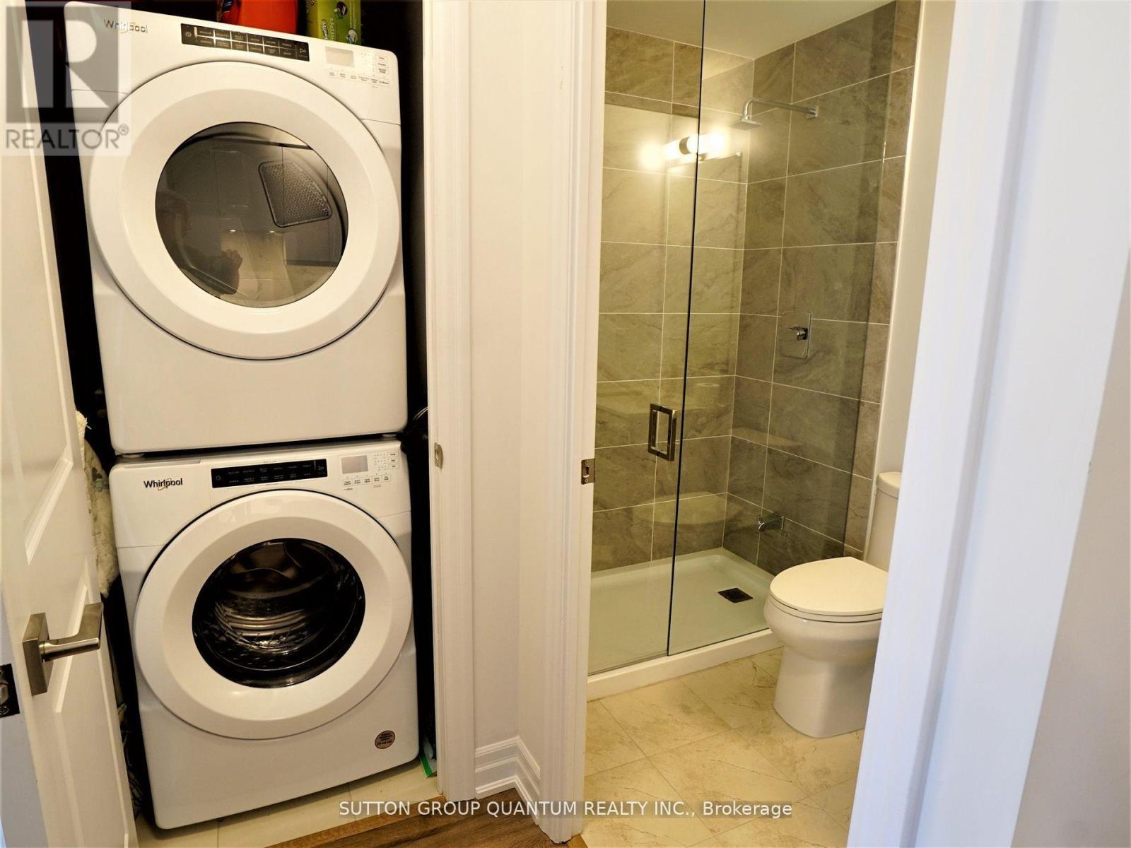 601 - 36 Elm Dr. W. Drive, Mississauga, ON - Indoor Photo Showing Laundry Room