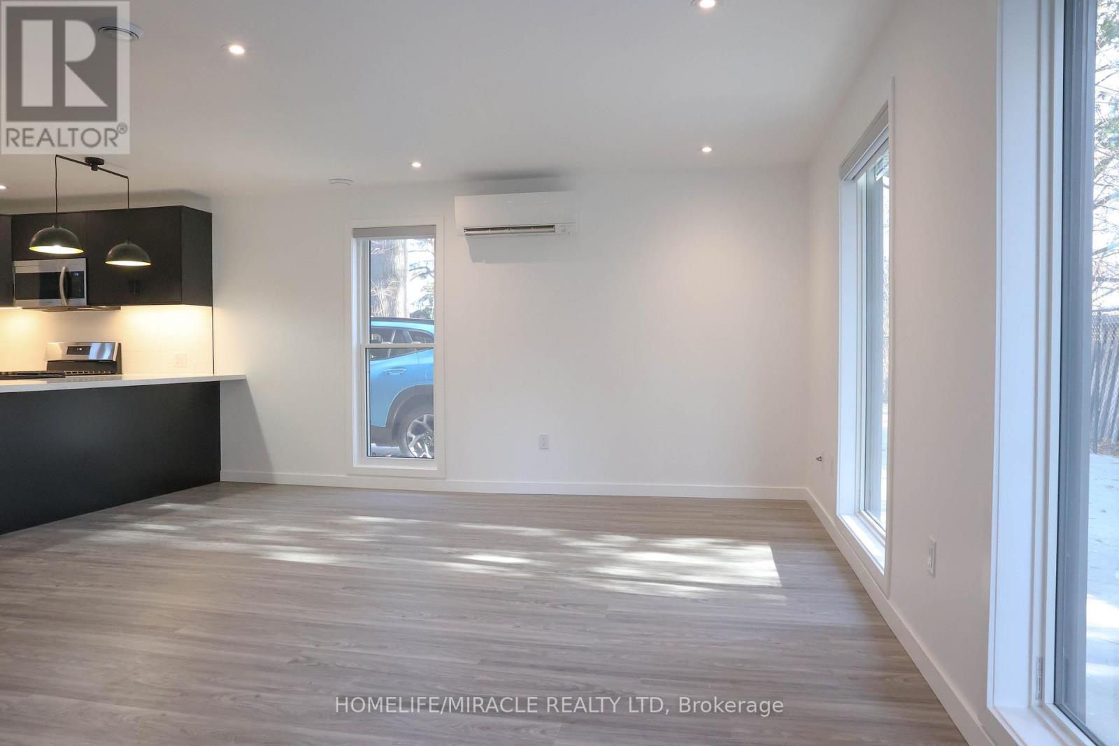 Grdn Suite - 67 Oakmount Road, Toronto, ON - Indoor Photo Showing Kitchen