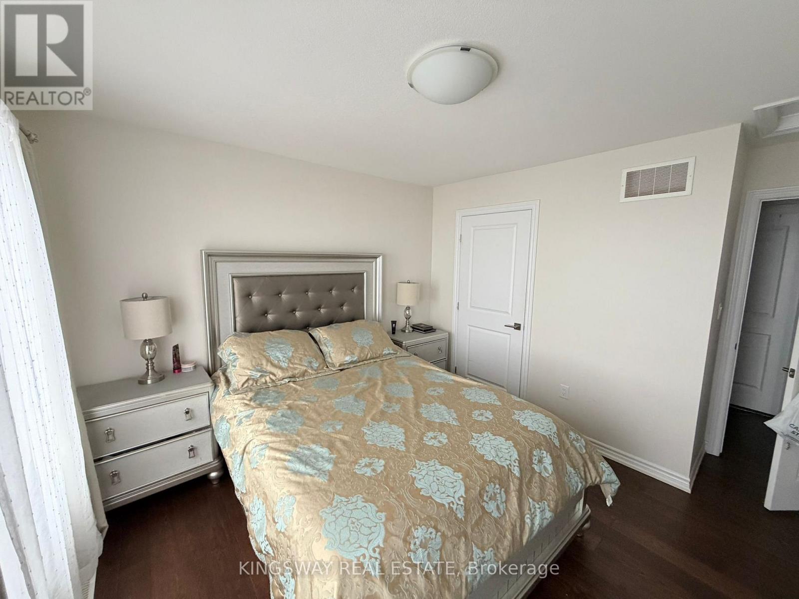 66 - 30 Times Square Boulevard, Hamilton, ON - Indoor Photo Showing Bedroom