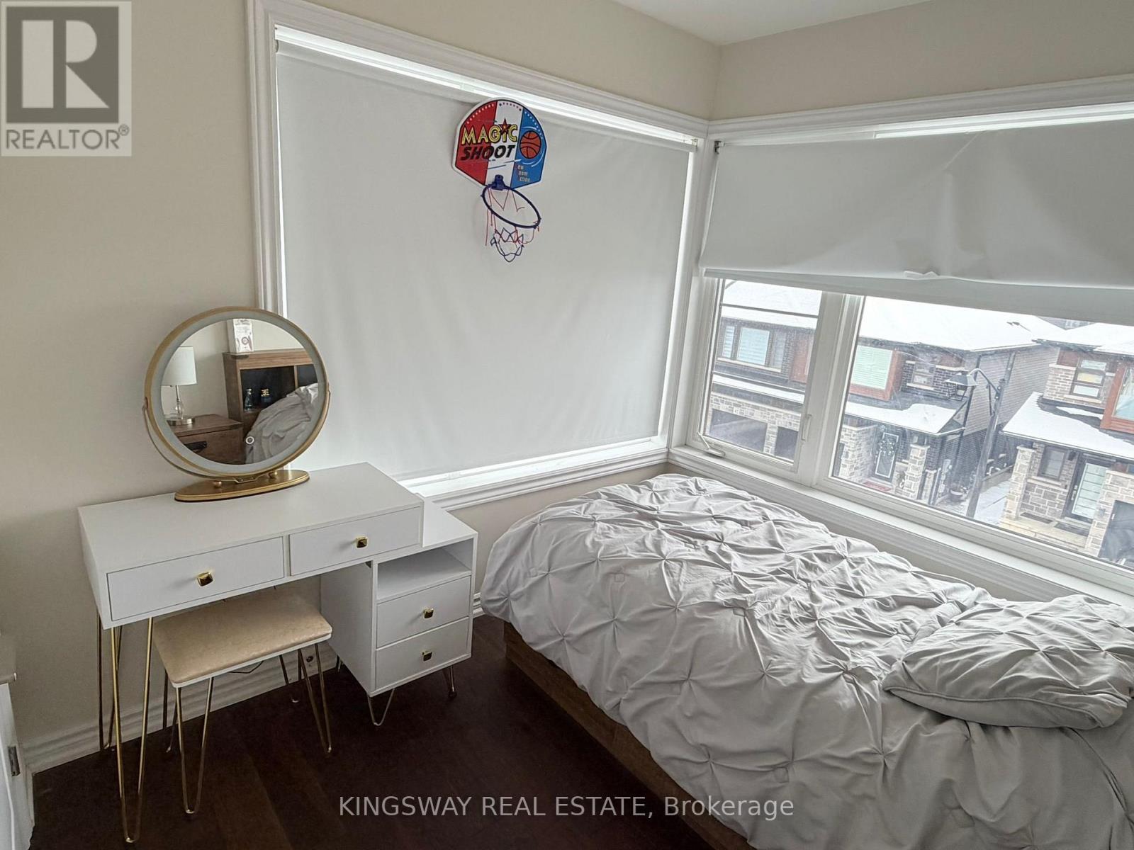 66 - 30 Times Square Boulevard, Hamilton, ON - Indoor Photo Showing Bedroom