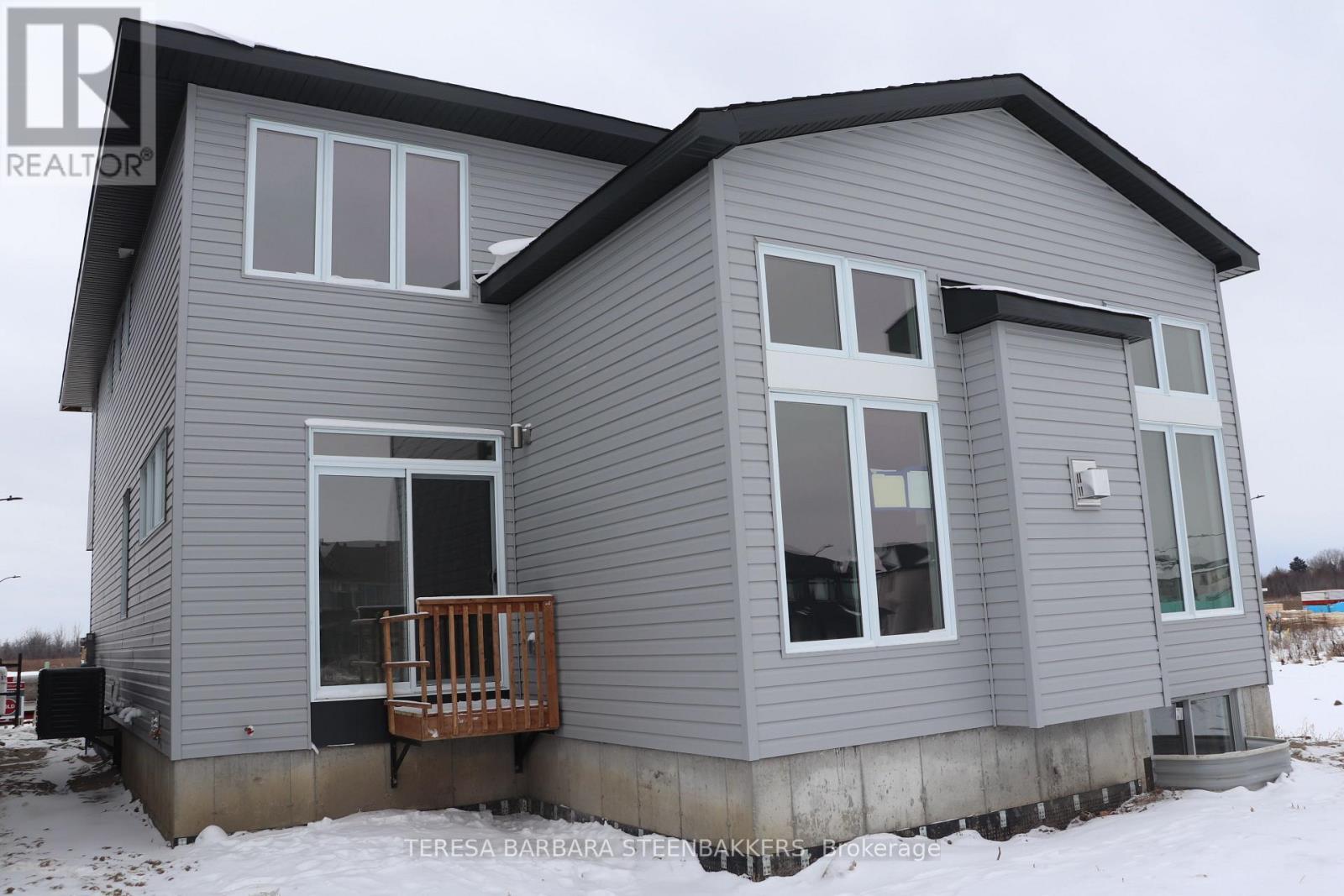 747 Kenny Gordon Avenue W, Ottawa, ON - Outdoor With Exterior