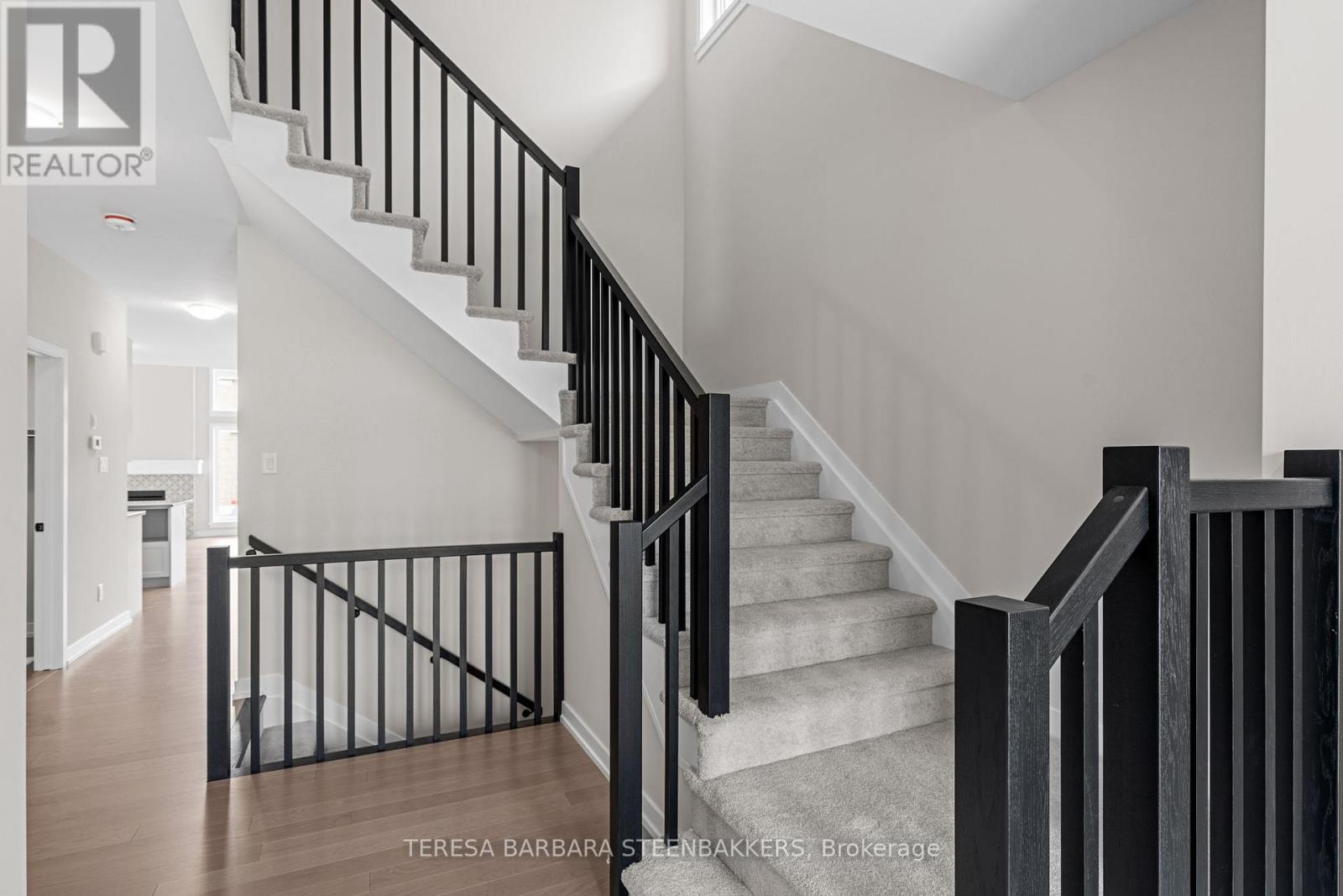 747 Kenny Gordon Avenue W, Ottawa, ON - Indoor Photo Showing Other Room