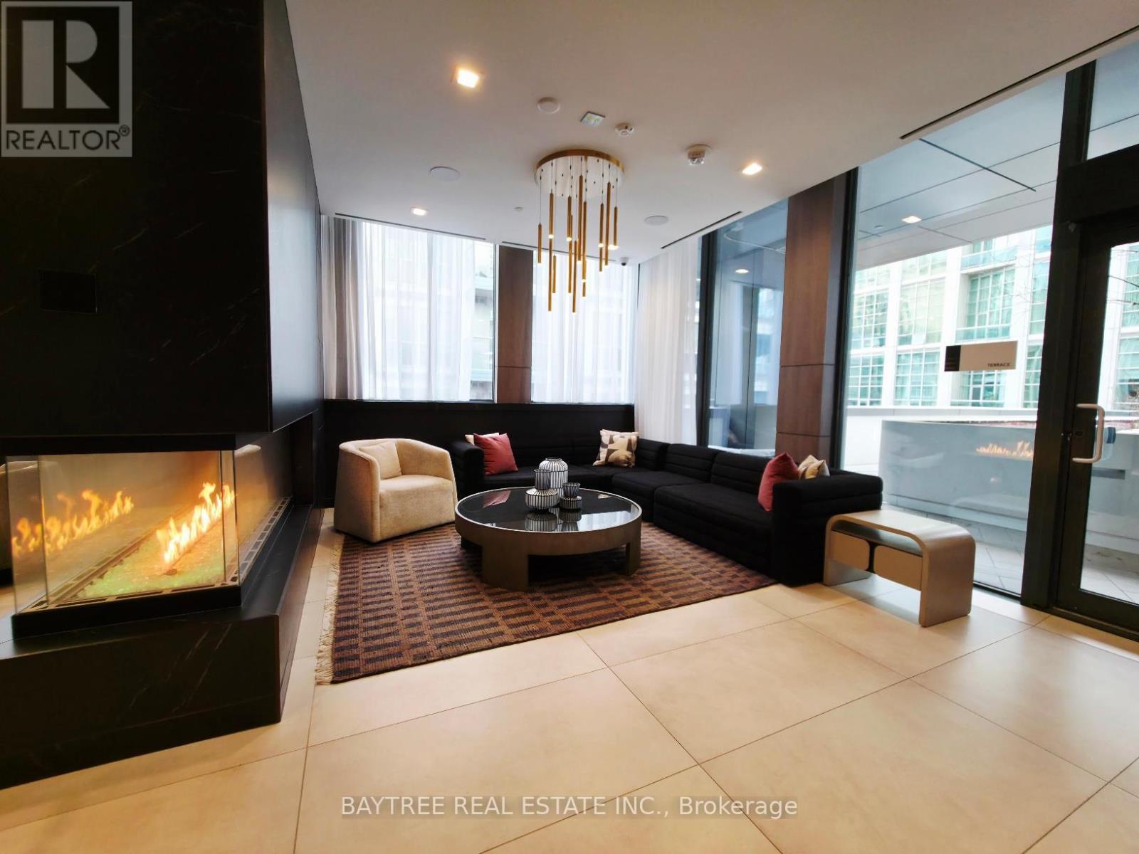 507 - 55 Mercer Street, Toronto, ON - Indoor Photo Showing Other Room With Fireplace