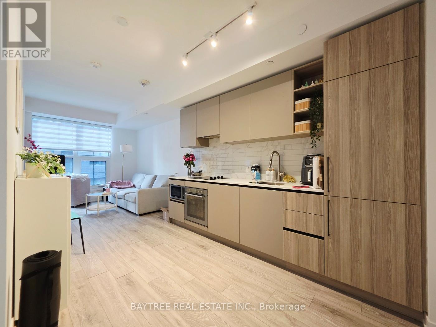 507 - 55 Mercer Street, Toronto, ON - Indoor Photo Showing Kitchen