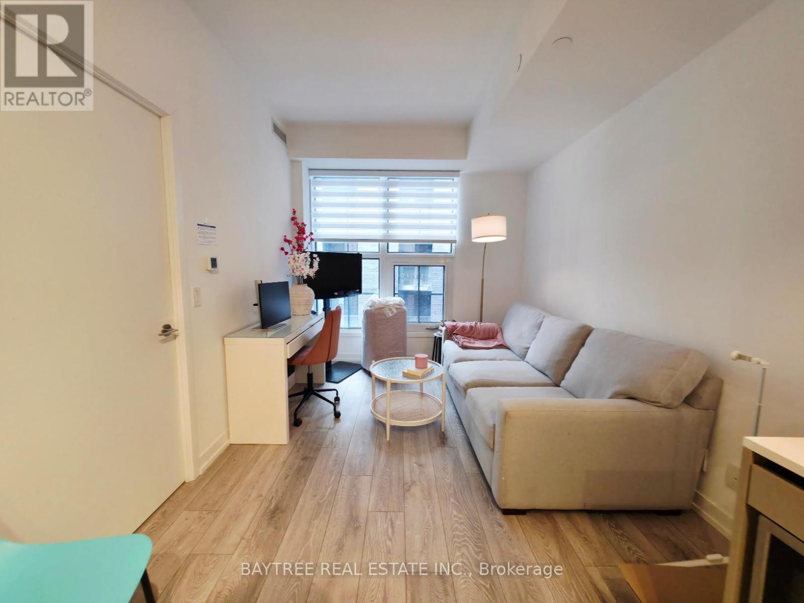 507 - 55 Mercer Street, Toronto, ON - Indoor Photo Showing Living Room