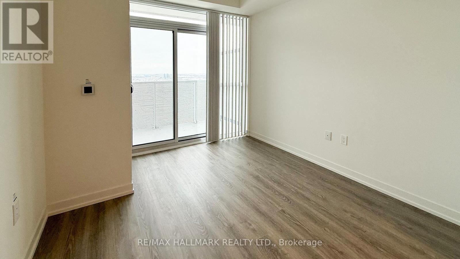 4203 - 8 Interchange Way, Vaughan, ON - Indoor Photo Showing Other Room