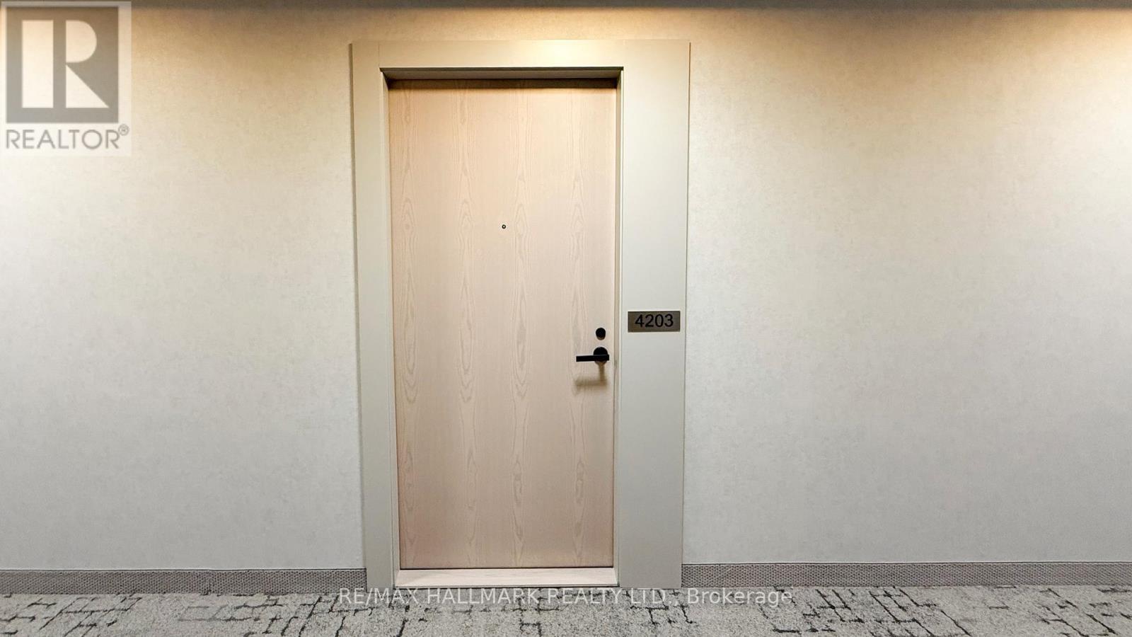 4203 - 8 Interchange Way, Vaughan, ON - Photo Showing Other Room