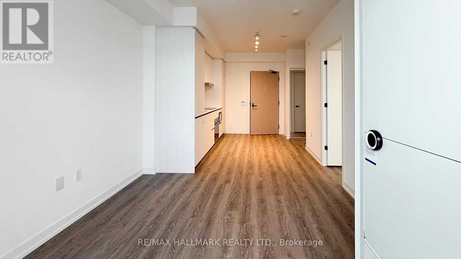 4203 - 8 Interchange Way, Vaughan, ON - Indoor Photo Showing Other Room