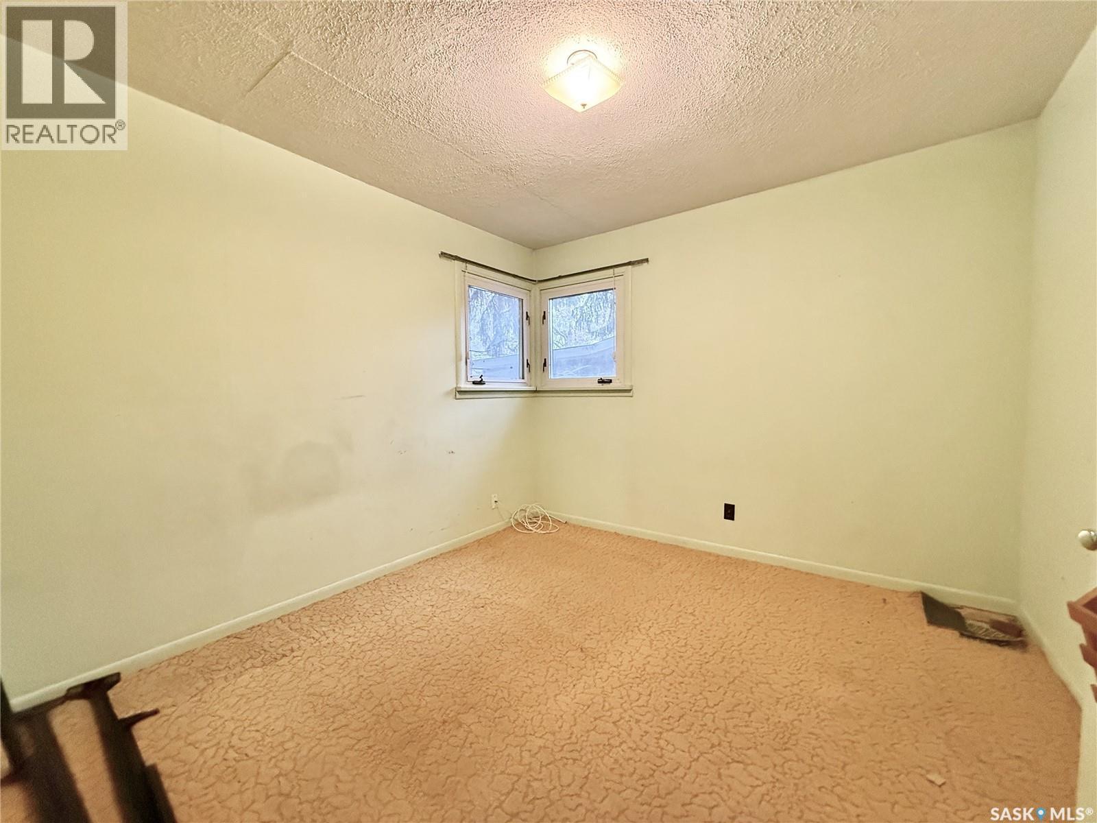 340 Ross Street, Lumsden, SK - Indoor Photo Showing Other Room