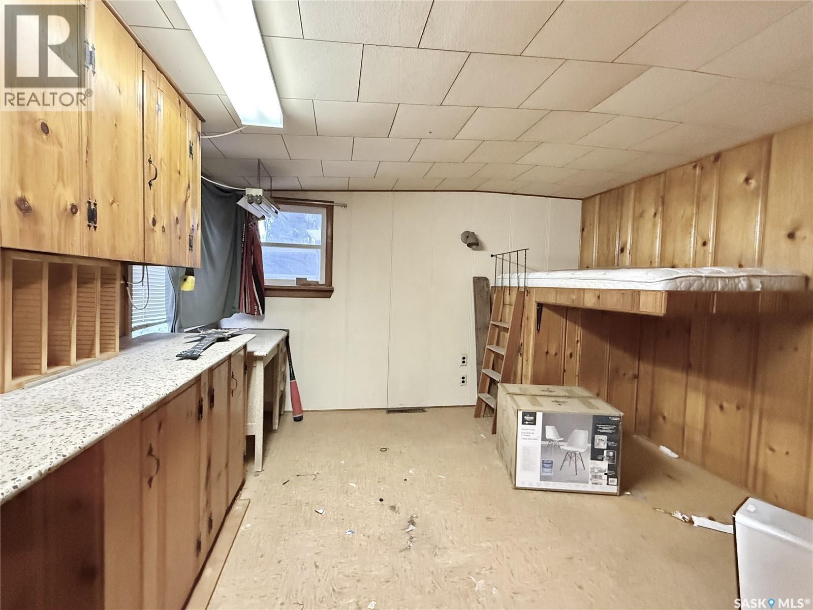 340 Ross Street, Lumsden, SK - Indoor