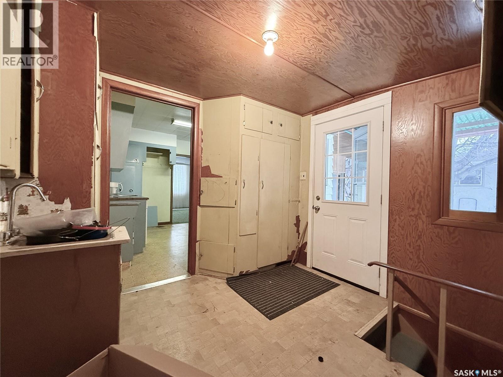 340 Ross Street, Lumsden, SK - Indoor Photo Showing Other Room